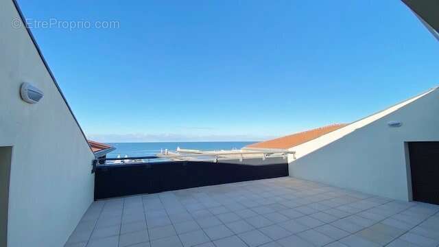 Exceptionnel attique de type 4 pièces de 103 m2 soit 140 m2 hors loi carrez avec 60 m2 de terrasses - photo 33
