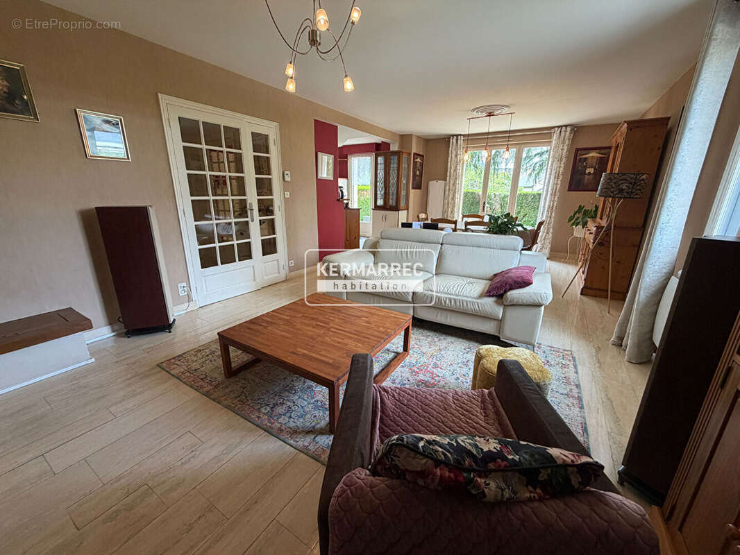A VENDRE Maison 7 pièces à VITRÉ 141 m² - 410 800  HAI - photo 3