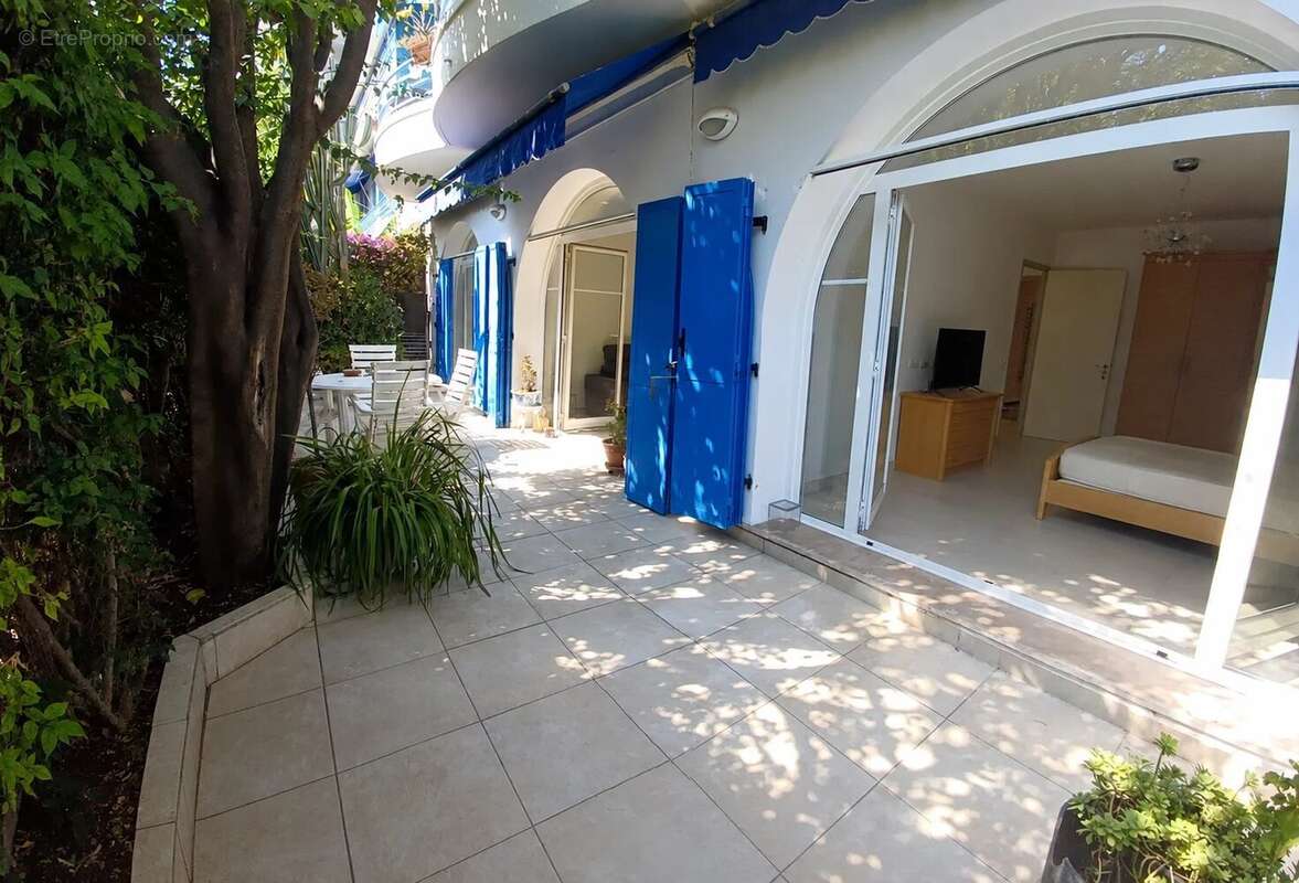 Appartement de caractère en rez-de-jardin - photo 2