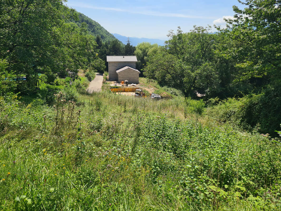 Terrain à LE CHEYLAS