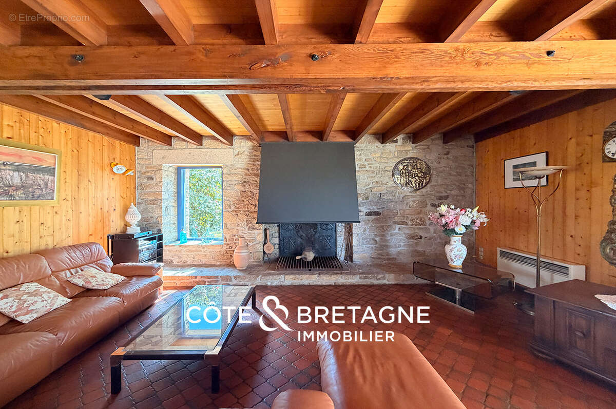 Maison à LOCOAL-MENDON