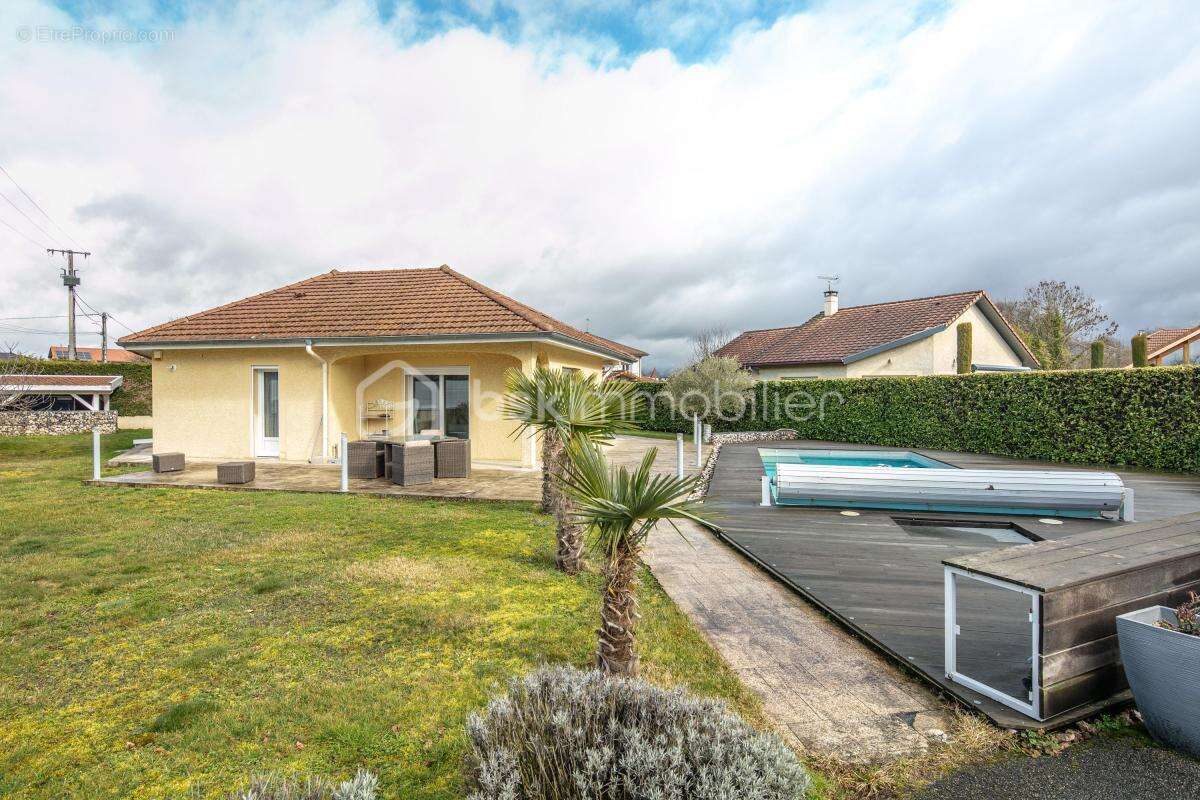 Maison à BEAUCROISSANT