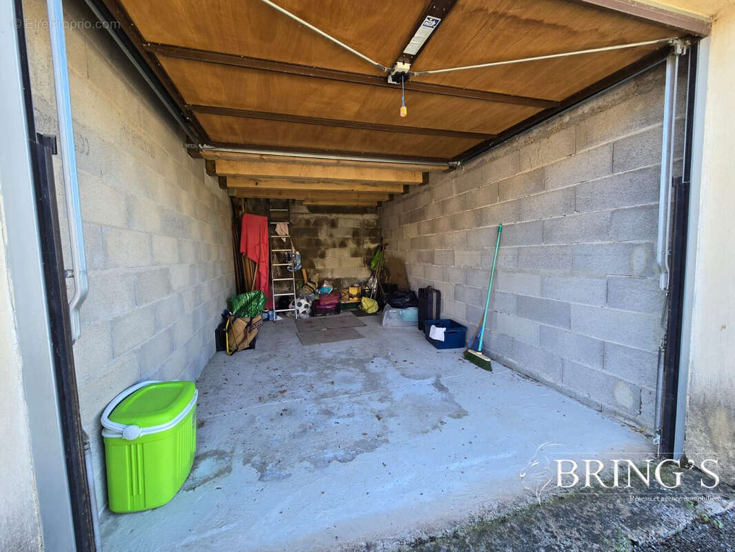 Appartement à ROUGIERS