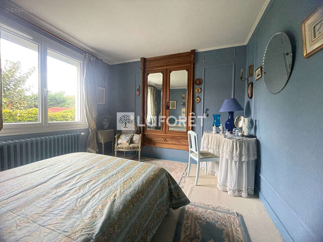 Maison à L&#039;EGUILLE