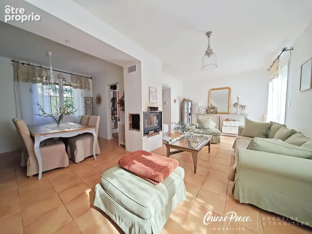 Nîmes maison avec dépendance de 38 m2 et garage proposée par Corinne Ponce immobilier - photo 3