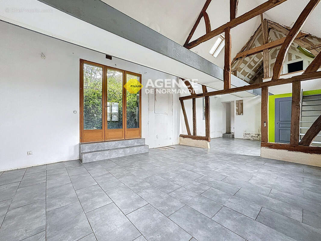 Maison 156 m² à Villers-En-Ouche  - photo 4