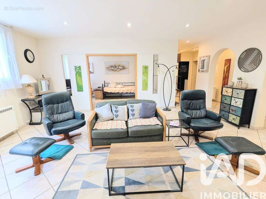 Photo 3 - Appartement à BRIE-COMTE-ROBERT