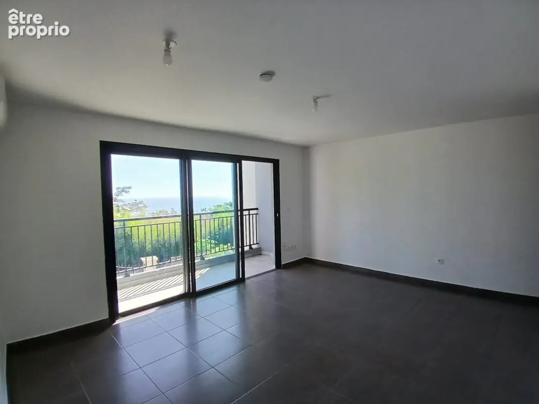 Immeuble à bellepierre st denis - 6 apt. t2 (loués) - photo 4