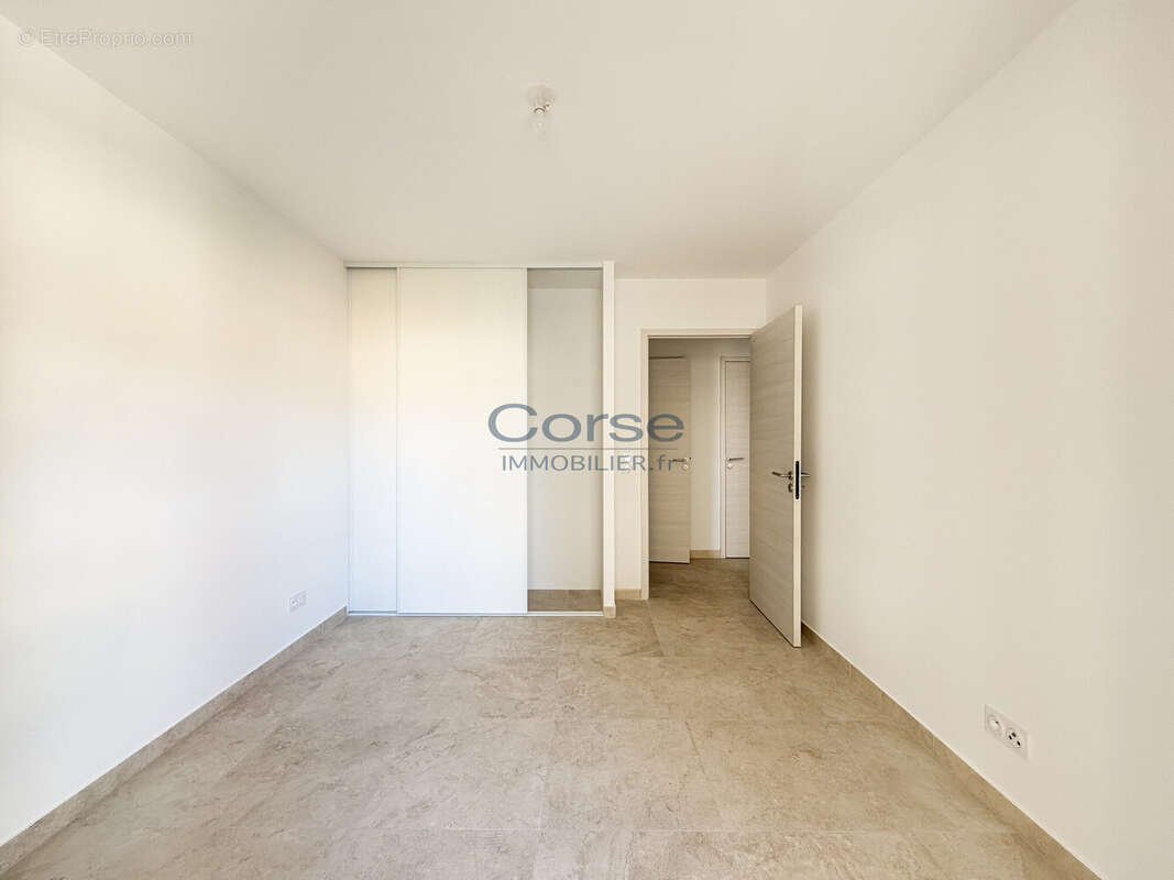 Appartement 73 m² à Ajaccio  - photo 9