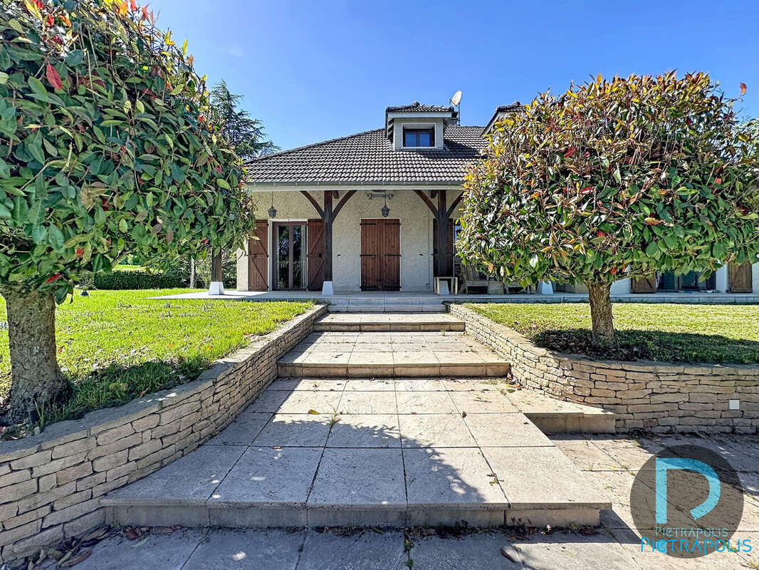 Maison à SAINT-JULIEN-SUR-VEYLE