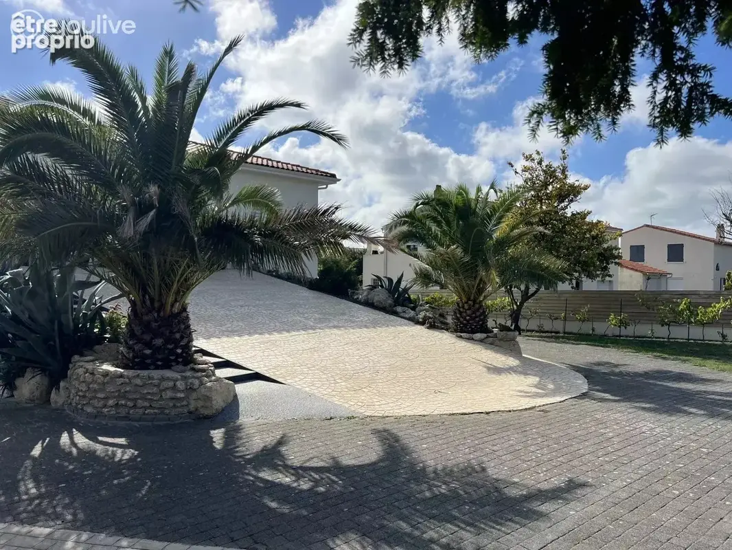 Maison de qualité avec appartement indépendant, terrain arboré de 2 500 m² et ascenseur extérieur - photo 29