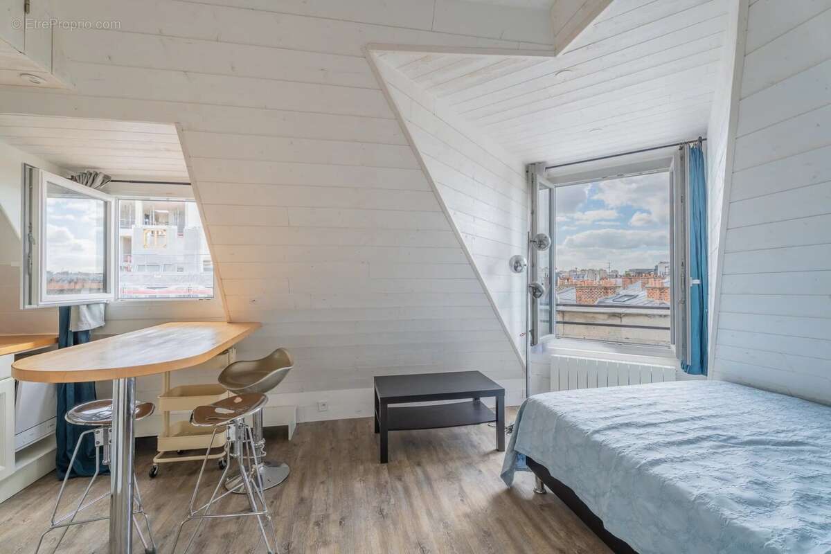 Appartement à PARIS-17E