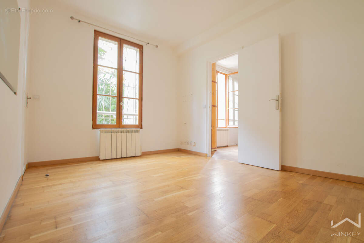 Appartement à VILLENEUVE-SAINT-GEORGES