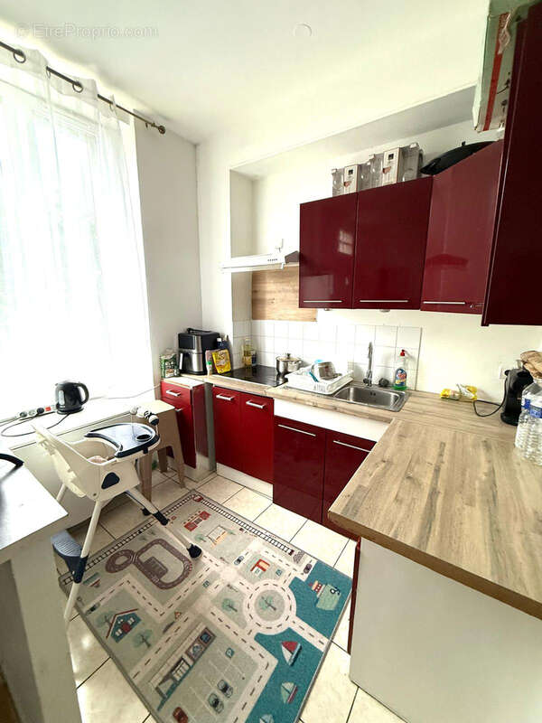 Appartement à EZANVILLE