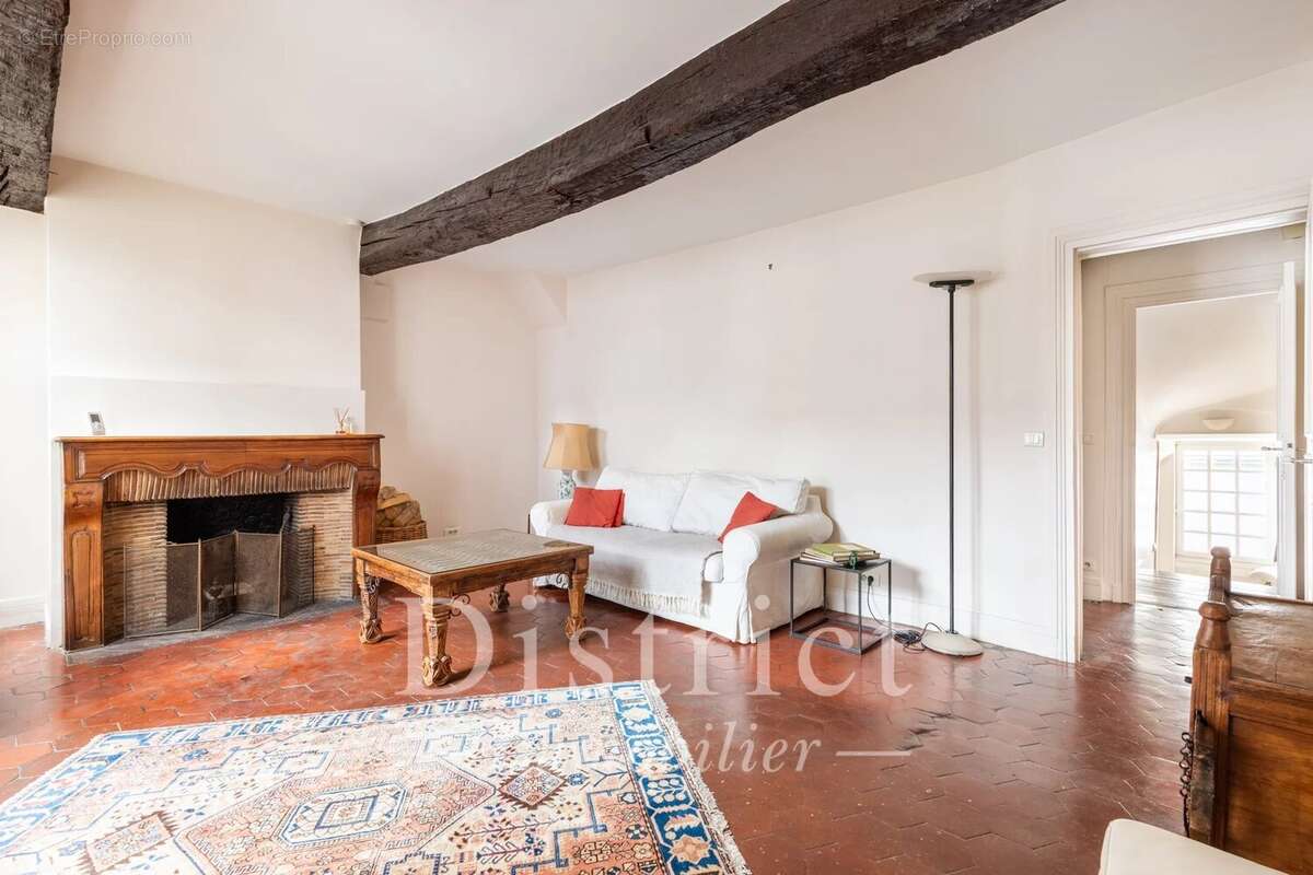 Appartement à PARIS-4E