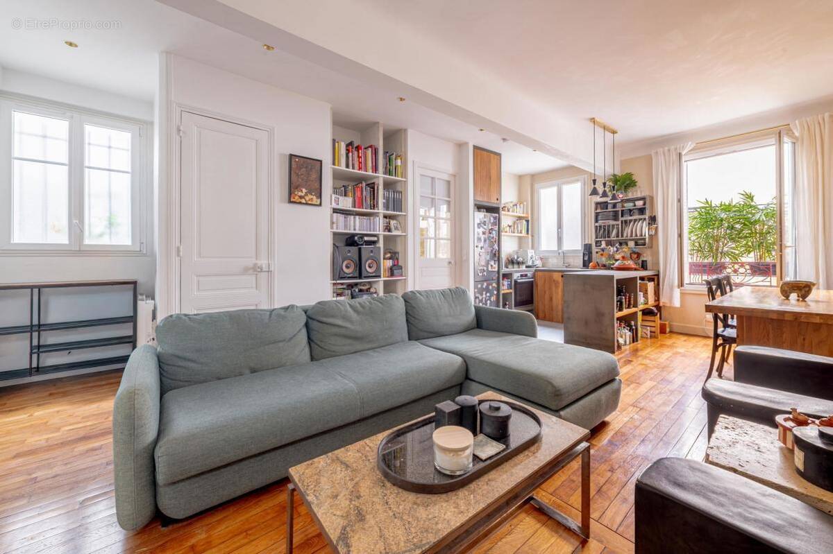 Appartement à PARIS-11E