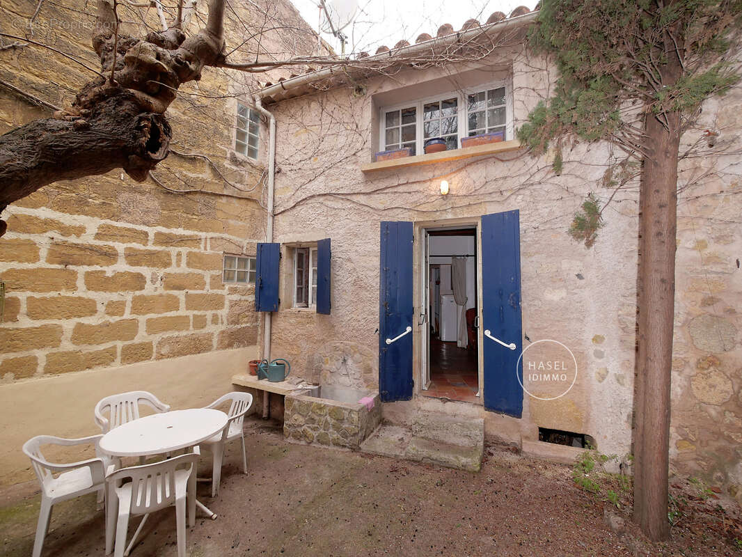 Maison à CASTELNAU-DE-GUERS