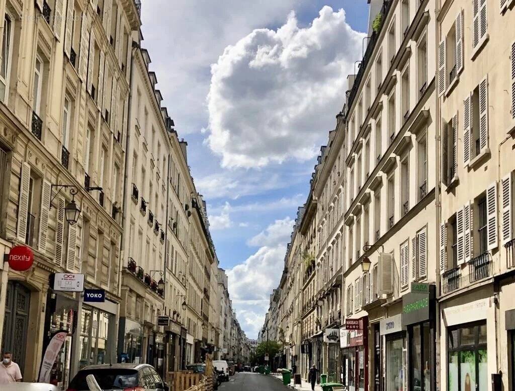 Appartement à PARIS-3E