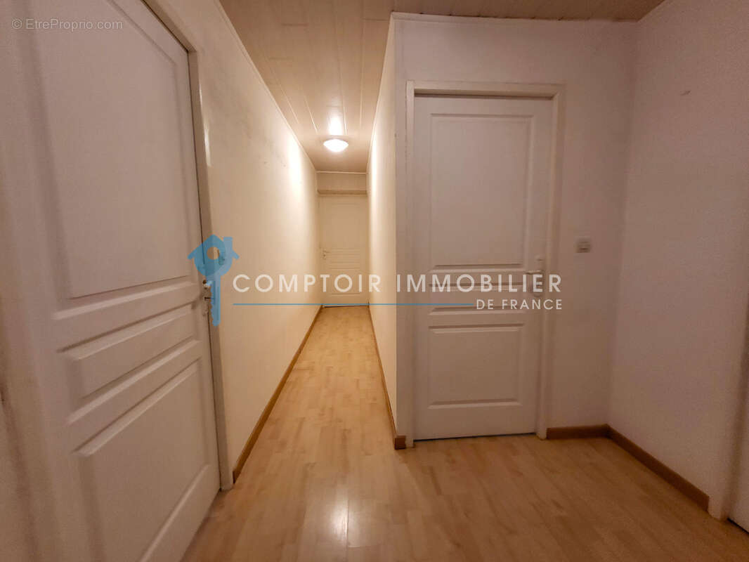 Ardèche (07) A vendre DORNAS - Superbe Maison de village rénovée sans travaux 109m2 habitable avec terrain - photo 10