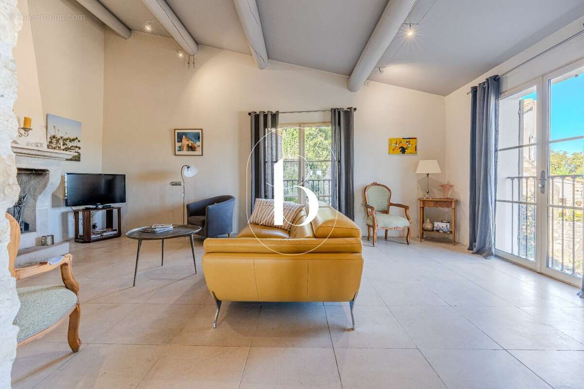 Charmante maison de village entièrement restaurée avec piscine et vue exceptionnelle - photo 7