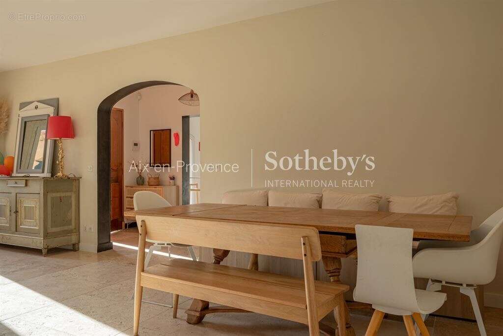 Maison à AIX-EN-PROVENCE