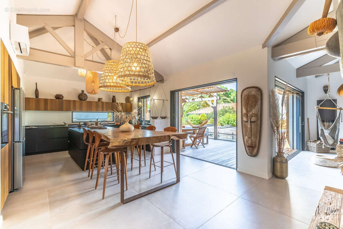 Maison 199 m² à Anglet  - photo 9