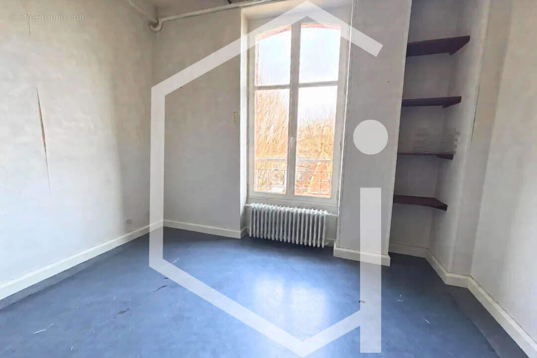 Maison à COSNE-COURS-SUR-LOIRE