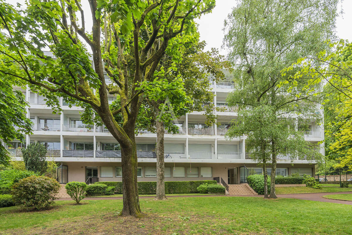 Appartement à GARCHES