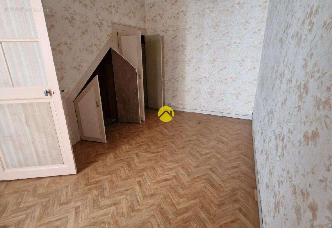 Maison à LES AIX-D&#039;ANGILLON