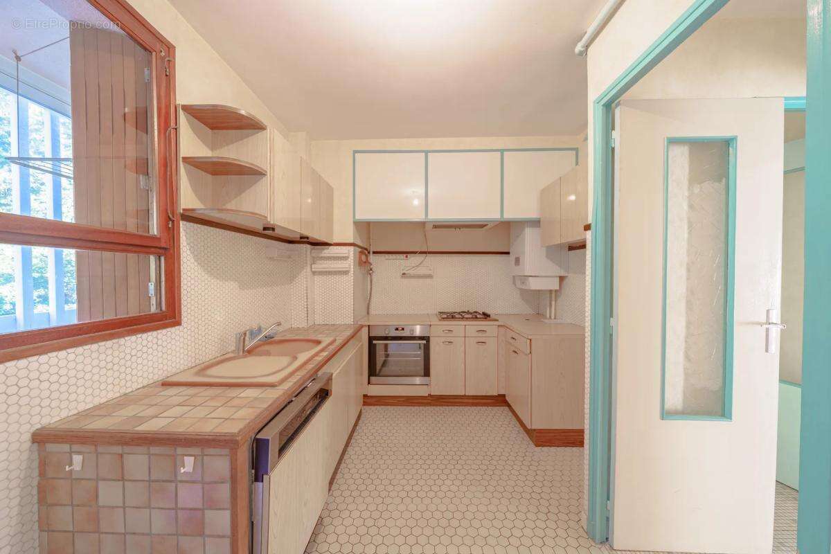 Appartement à MARSEILLE-15E