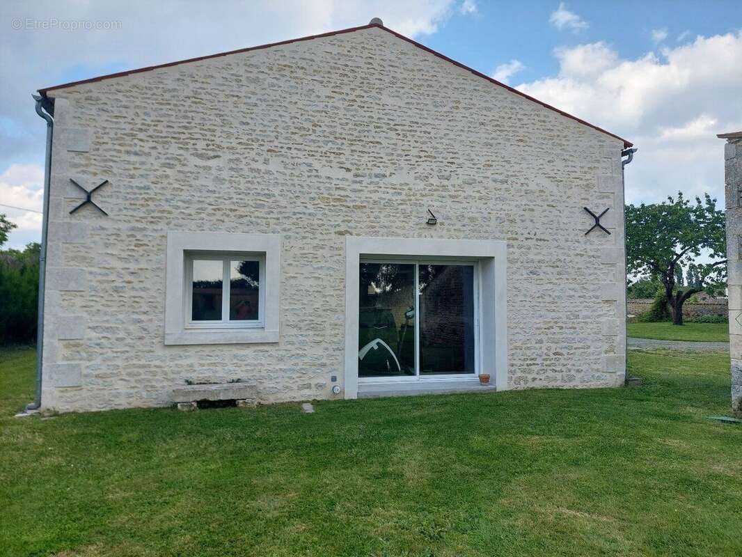 Maison à LA RONDE