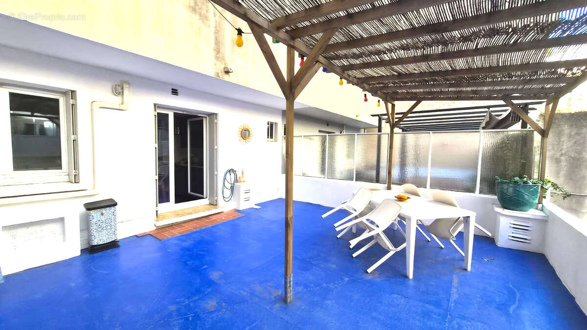 Appartement à MARSEILLE-6E