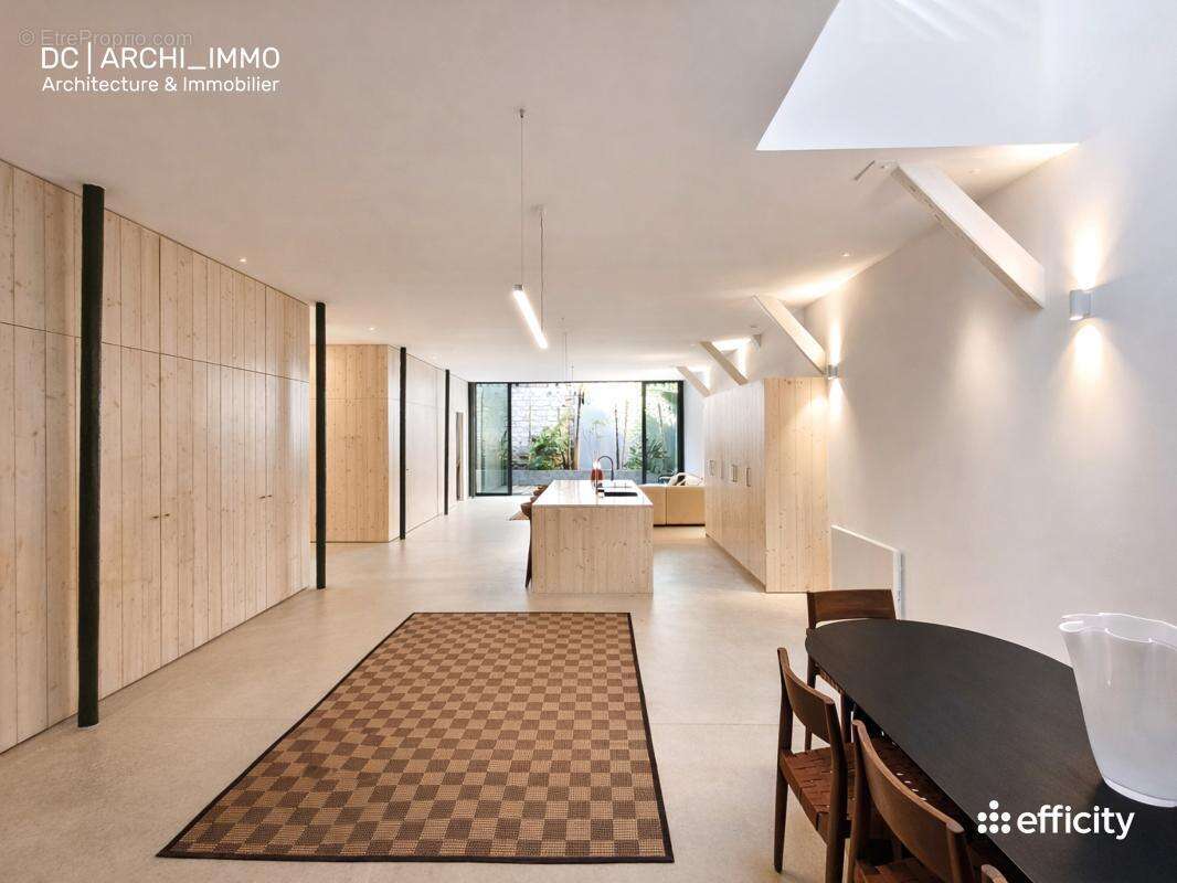 Appartement à BORDEAUX