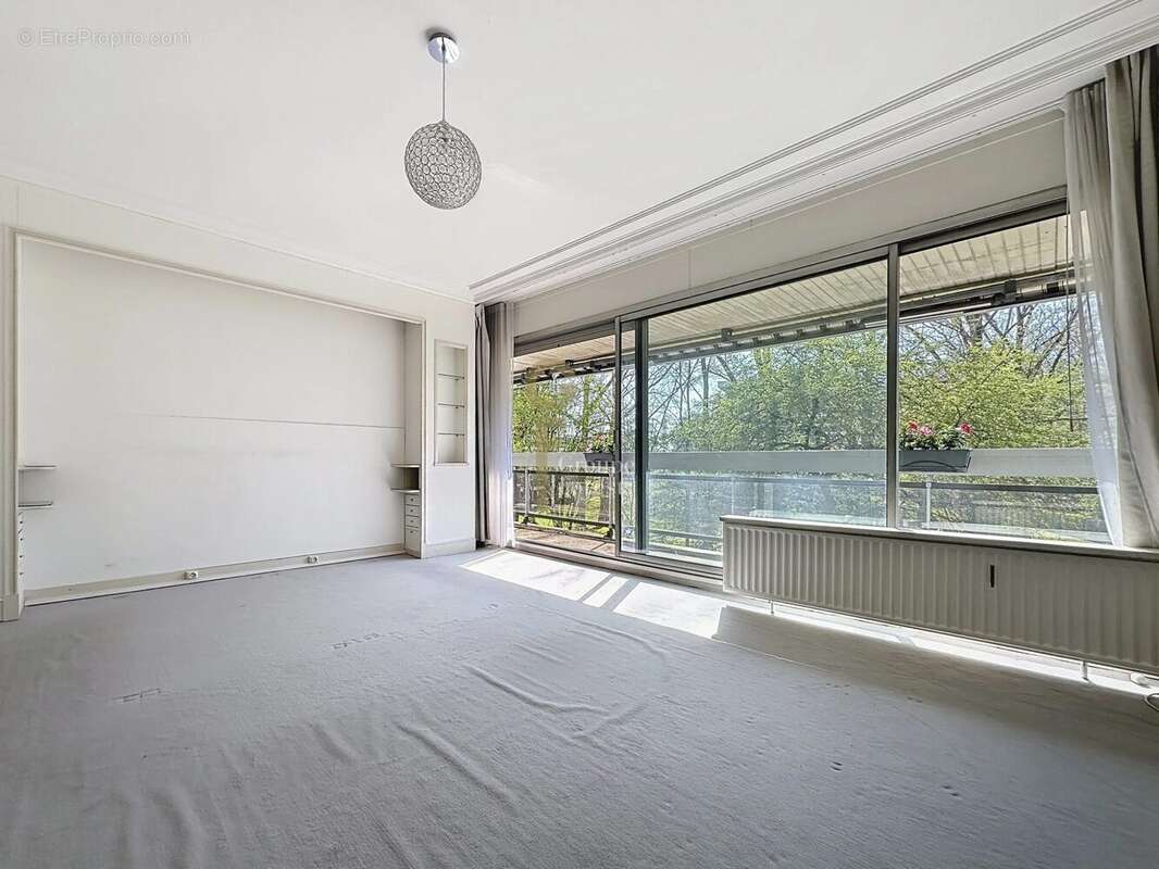 Appartement 128 m² à Croix  - photo 8