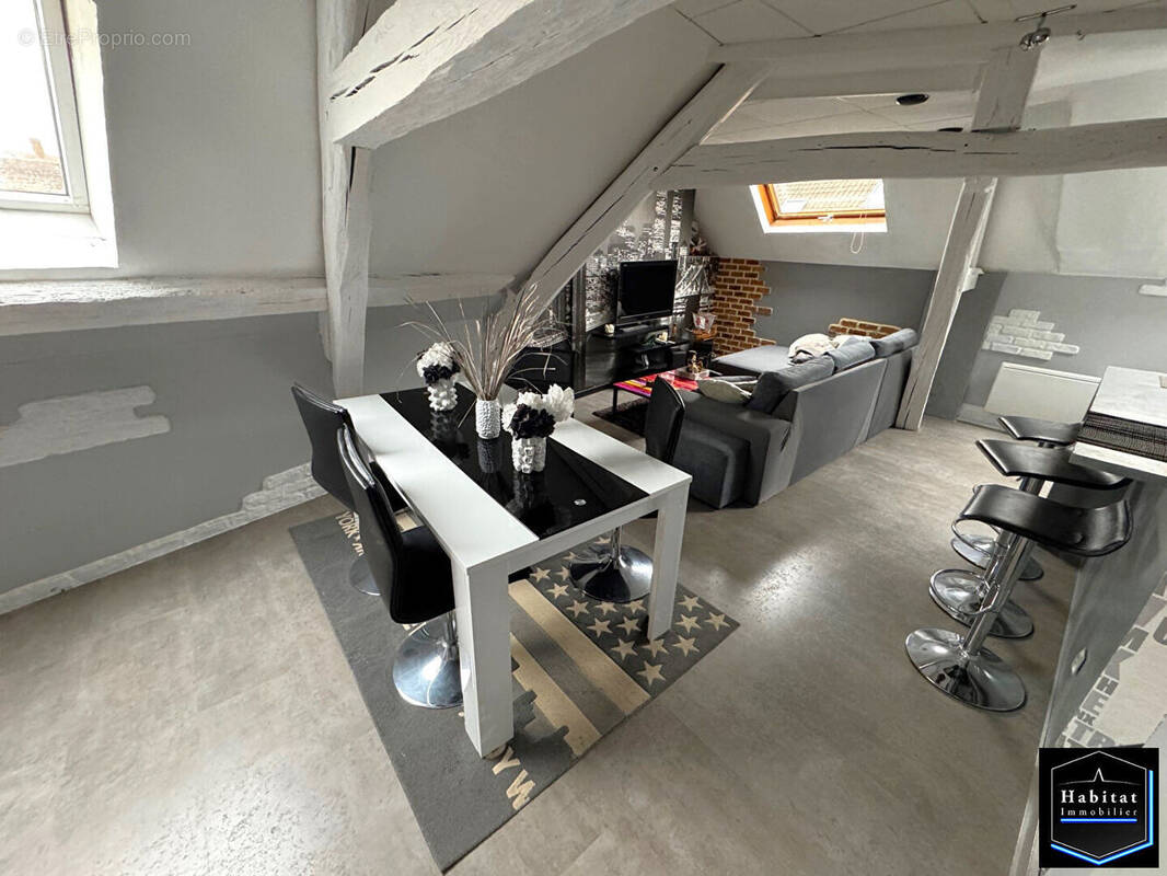 Appartement à NANTEUIL-LE-HAUDOUIN