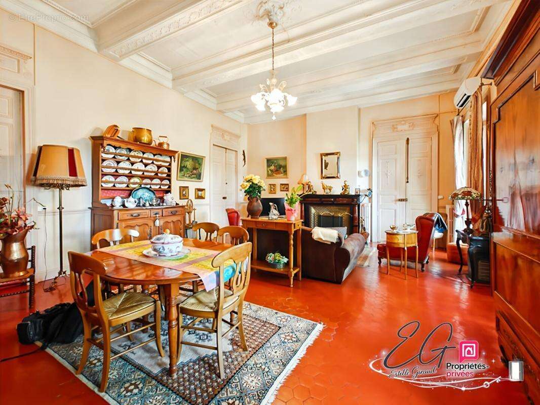 Appartement bourgeois d'exception de 284 m² avec terrasse, balcon filant et vue sur le parc - photo 3