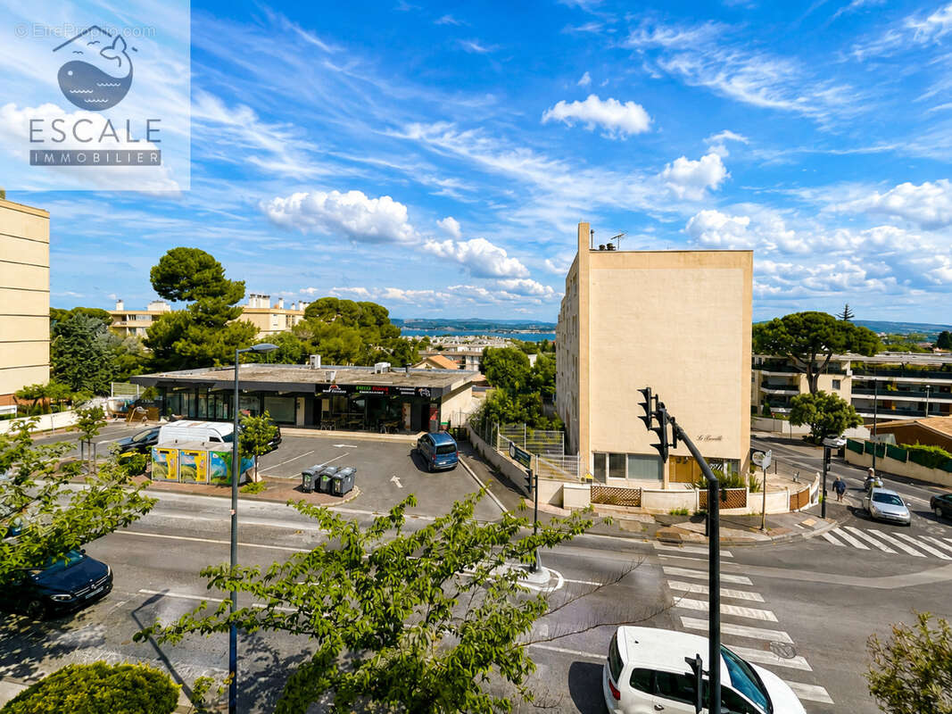 Vente type 3 + parking + garage en sus quartier chateau vert a sete - photo 3