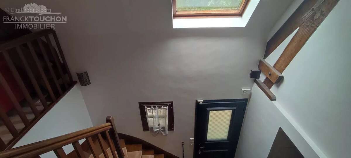 Maison à FERRIERES-EN-GATINAIS