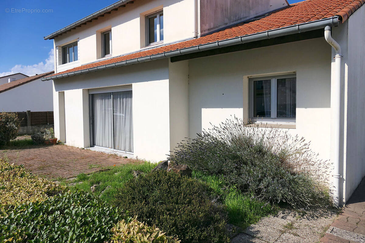 Appartement à REZE
