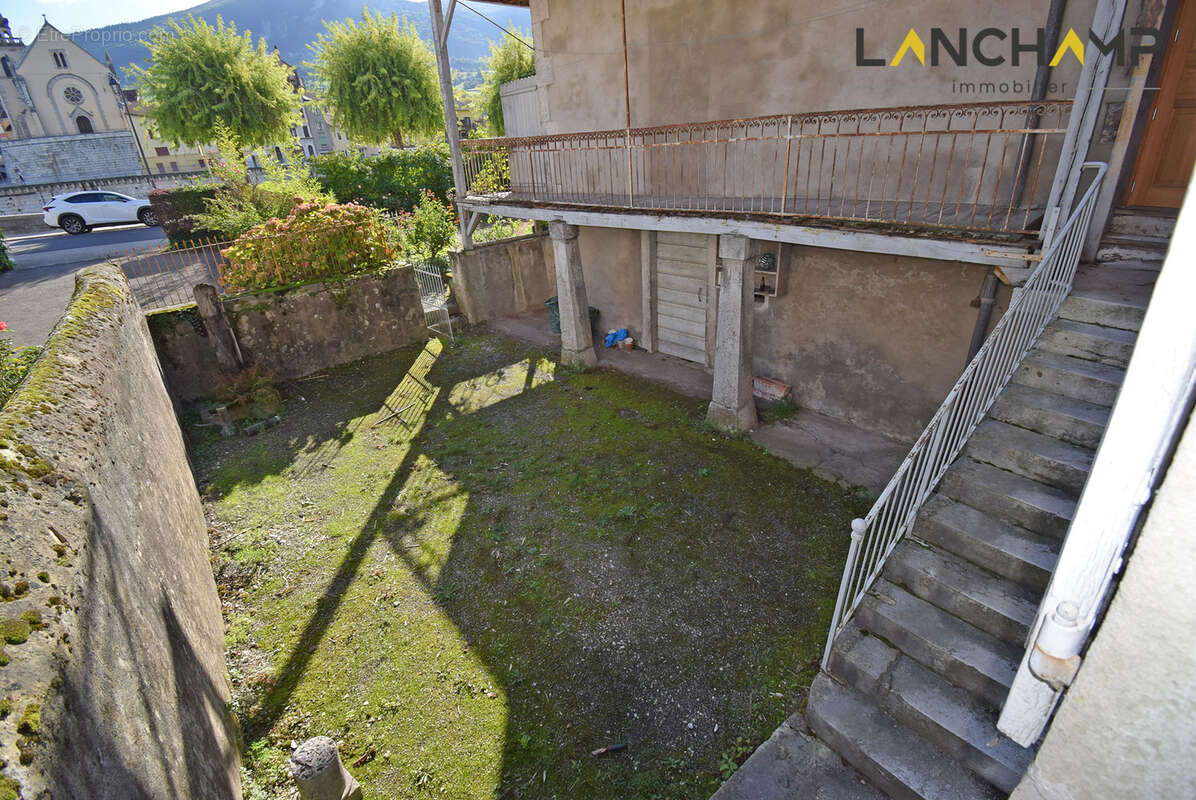 Maison à SEYSSEL