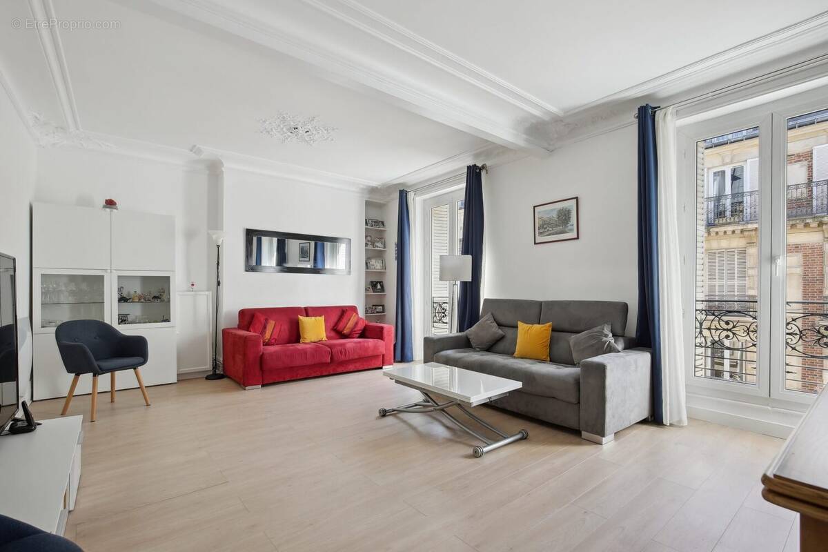 Appartement à LEVALLOIS-PERRET