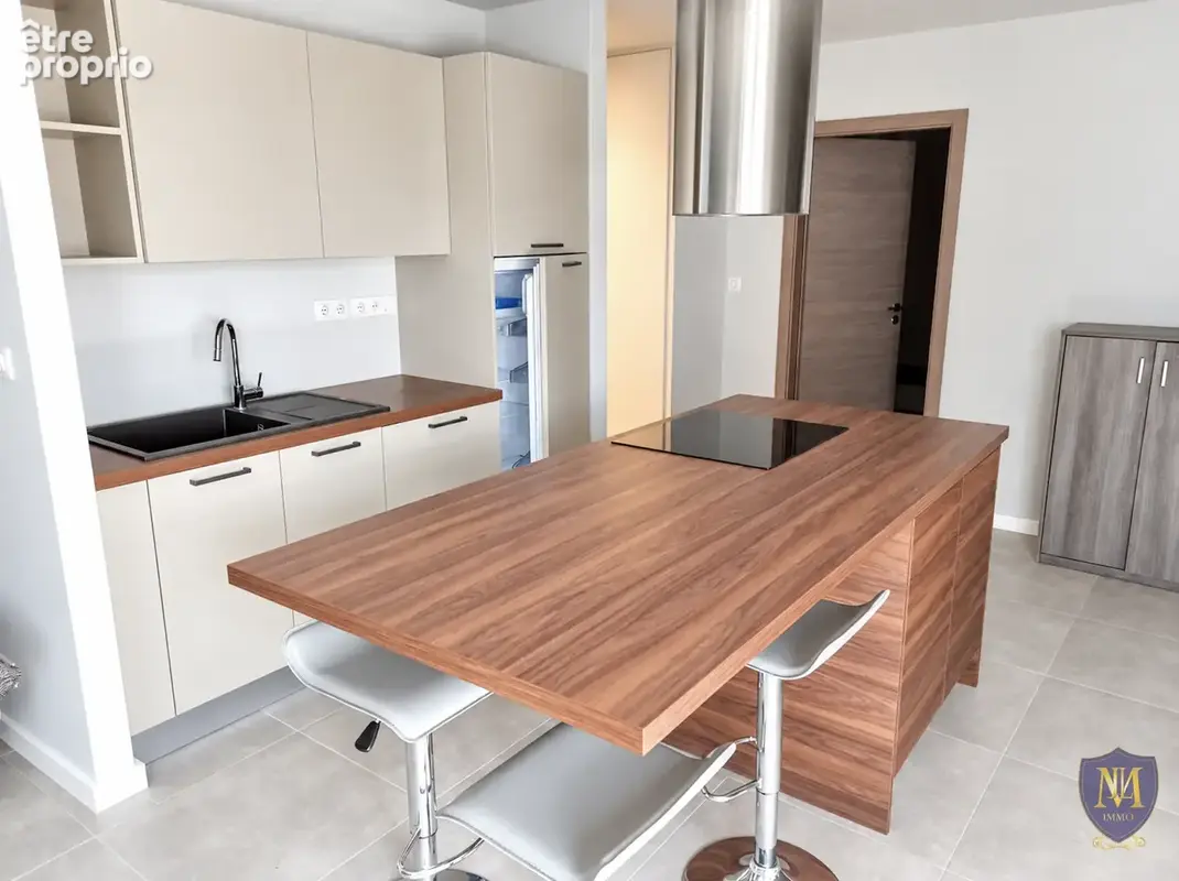 Village-neuf centre immeuble de 194 m2 spécial investissement - photo 4
