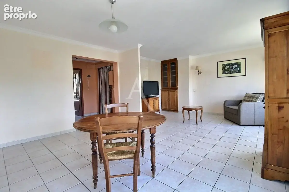 Appartement 4 pièces de 85 m² avec grand balcon et faibles charges - photo 3