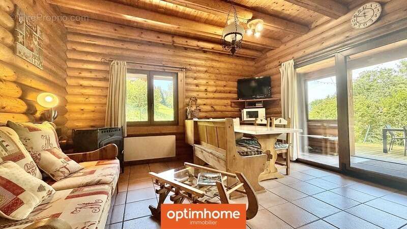 EXCLUSIVITÉ – Chalet fuste (rondins) meublé – 46 m² – Terrain 1 500 m² – Basse-sur-le-Rupt – Hautes-Vosges - photo 7