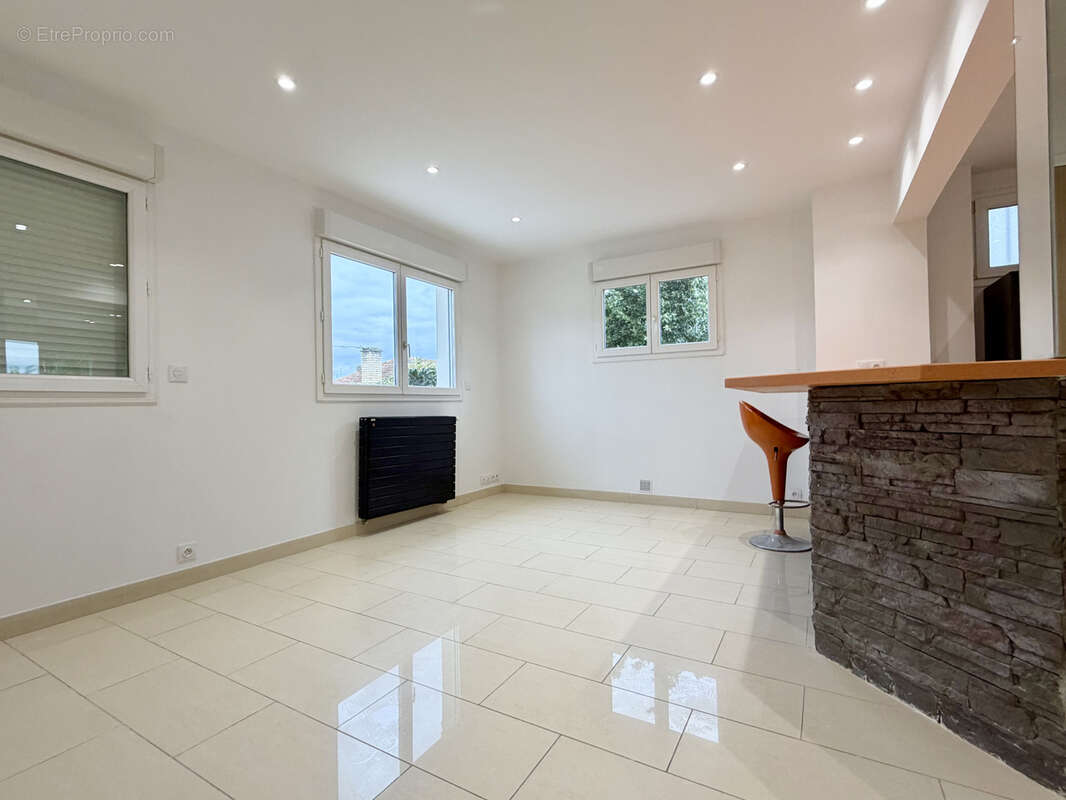 Maison à LIMEIL-BREVANNES