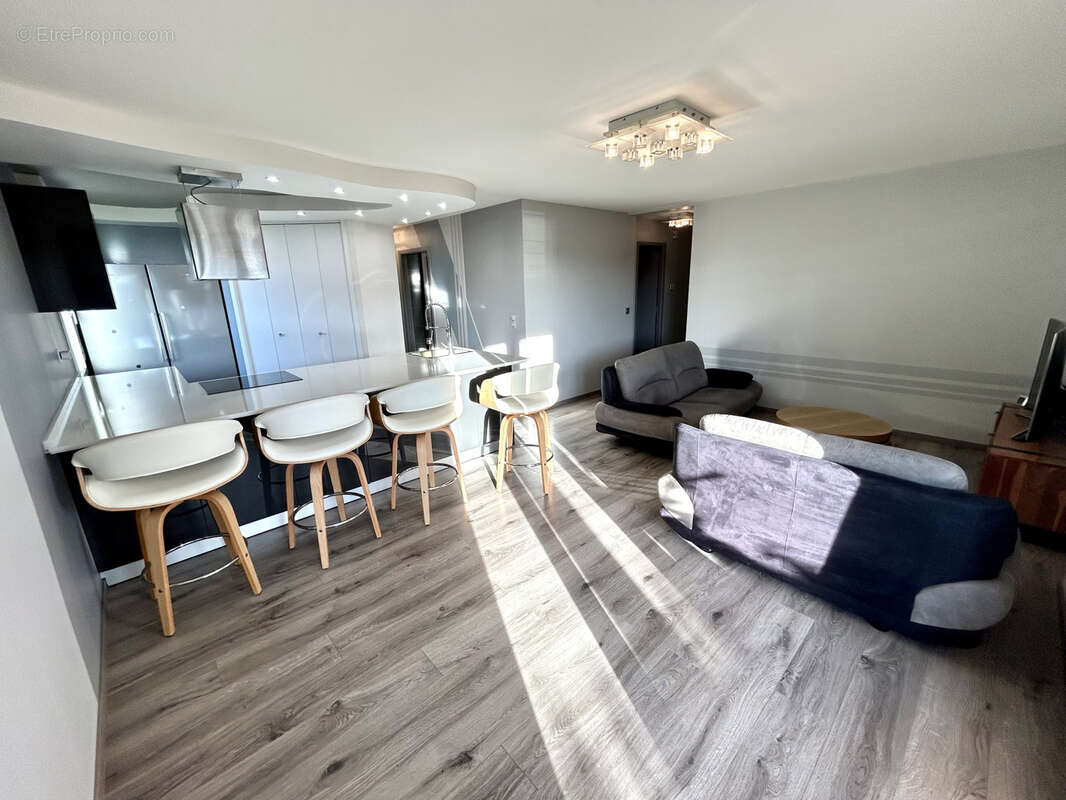 Appartement à VILLE-LA-GRAND