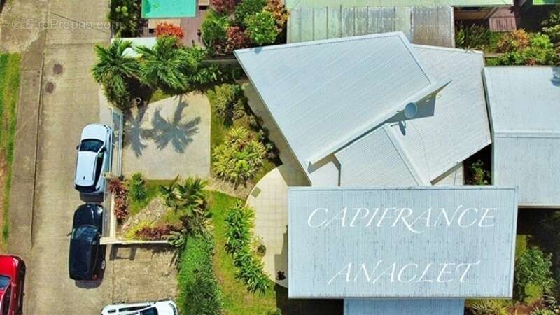 Maison à LES TROIS-ILETS