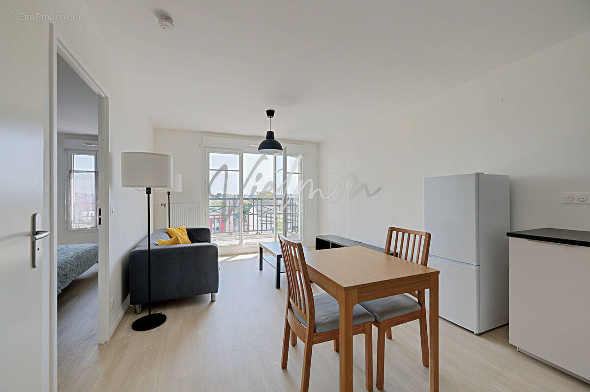 Appartement à LE BLANC-MESNIL