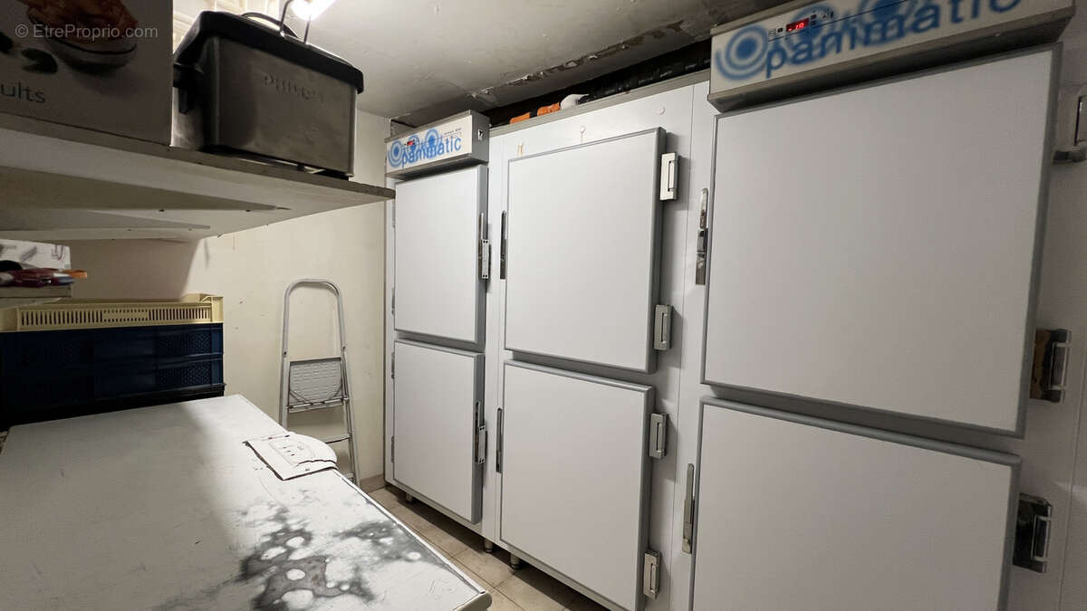 Commerce à MONTFORT-L&#039;AMAURY