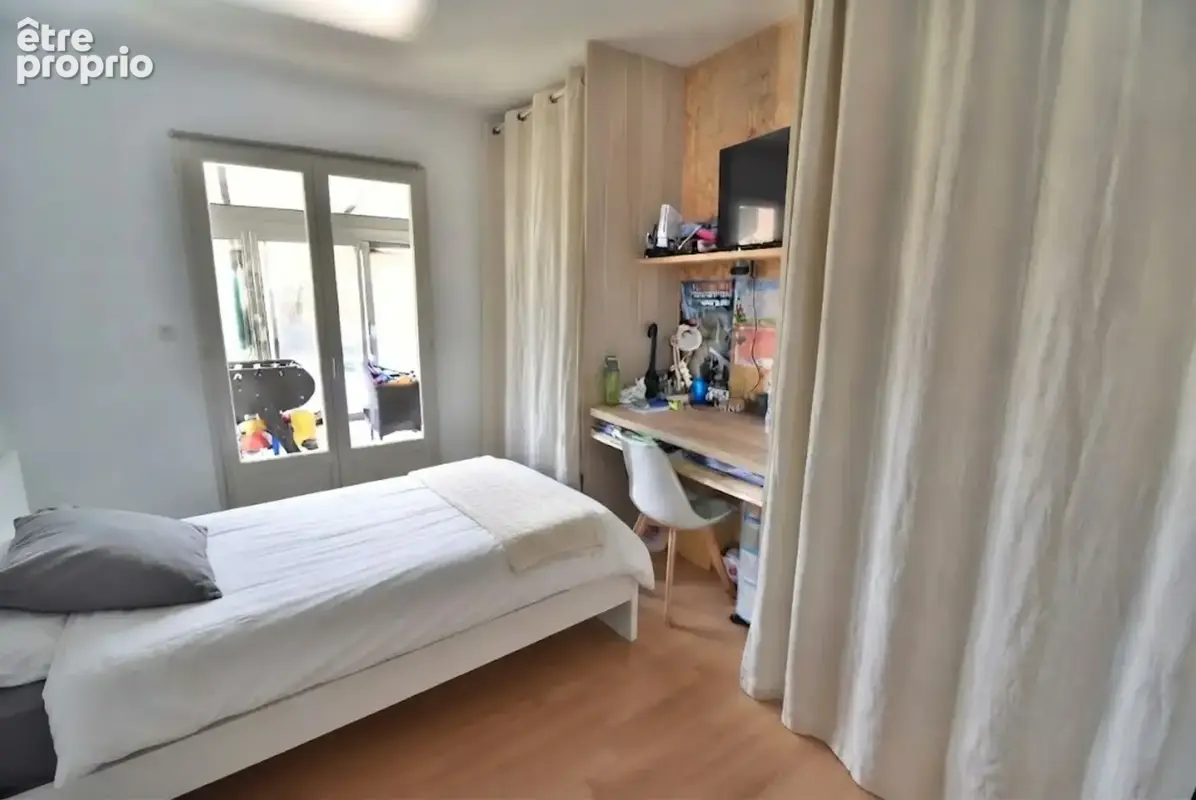 Maison à vendre 6 pièces  (16) ST YRIEIX, 5 chambres, garage, véranda, piscine - photo 11